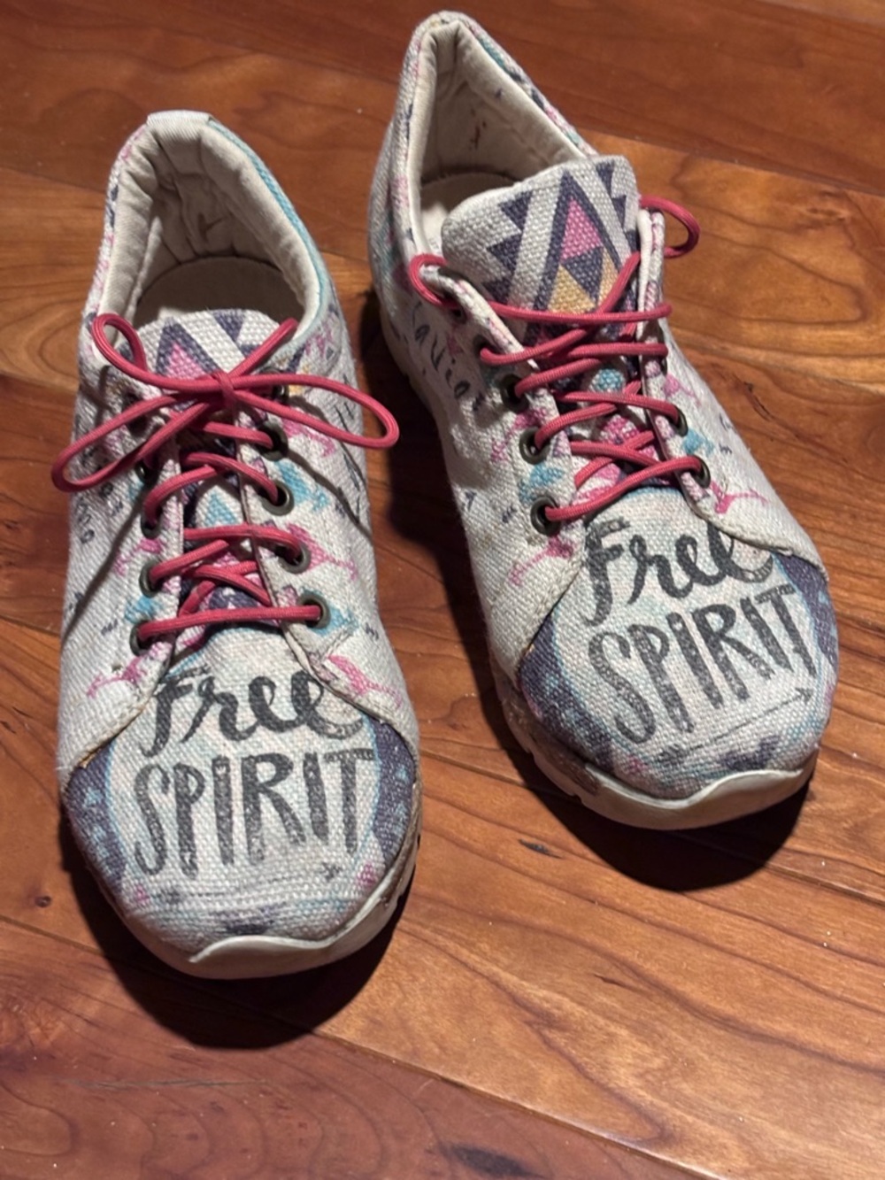 Goby Women's Size 36 (US 6) Free Spirit Canvas Shoes EUC